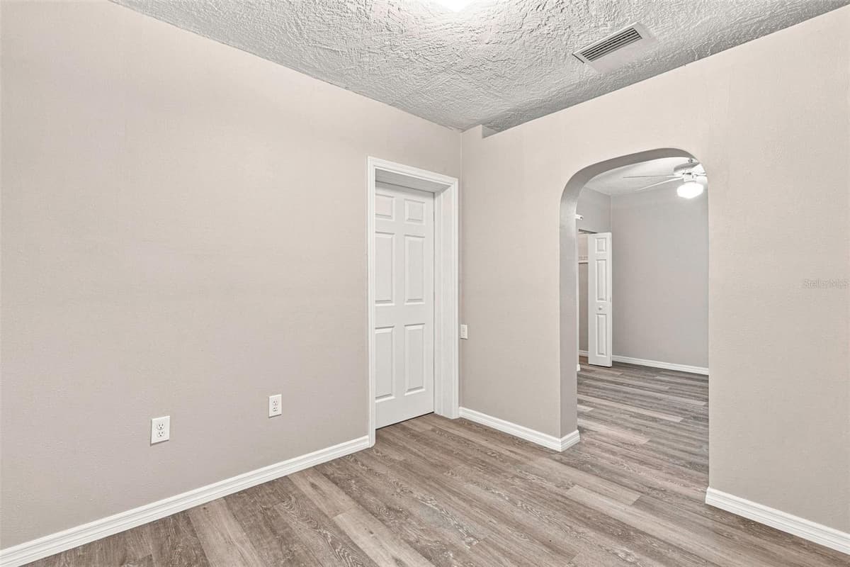 1005 ALSTON LANE — photo 24 of 46