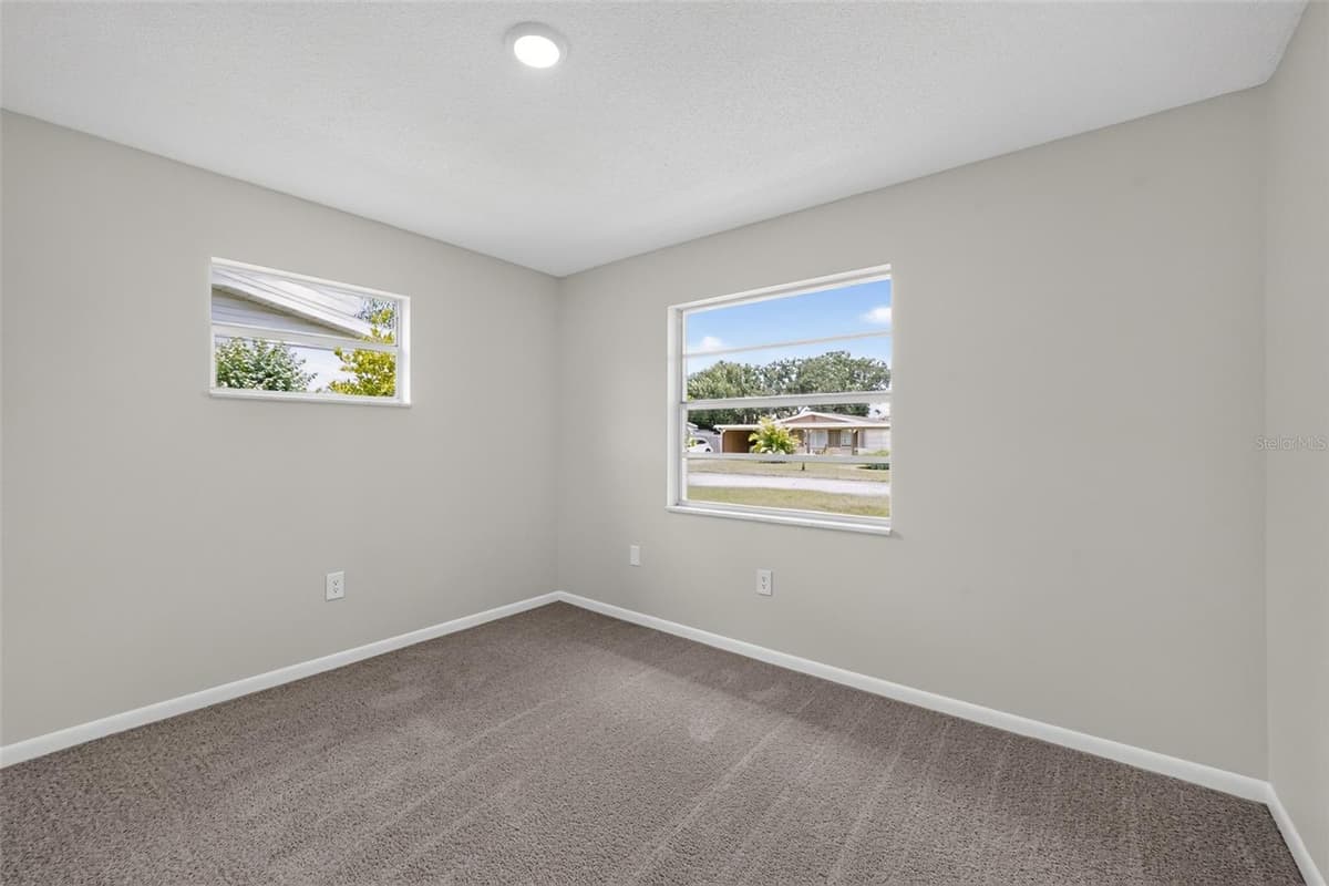 5181 FREDERICK AVENUE — photo 11 of 19
