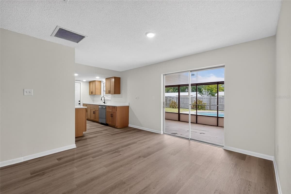 5181 FREDERICK AVENUE — photo 7 of 19