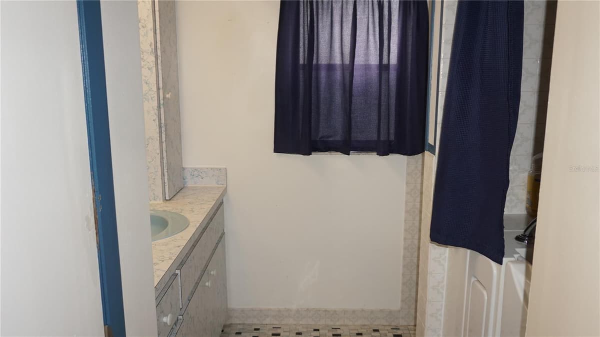 6001 WAYCROSS DRIVE — photo 12 of 22
