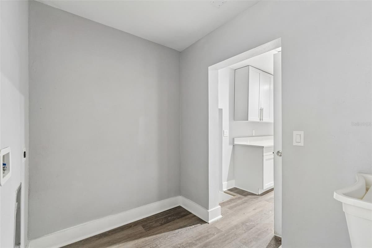 3901 PLATT STREET — photo 14 of 38