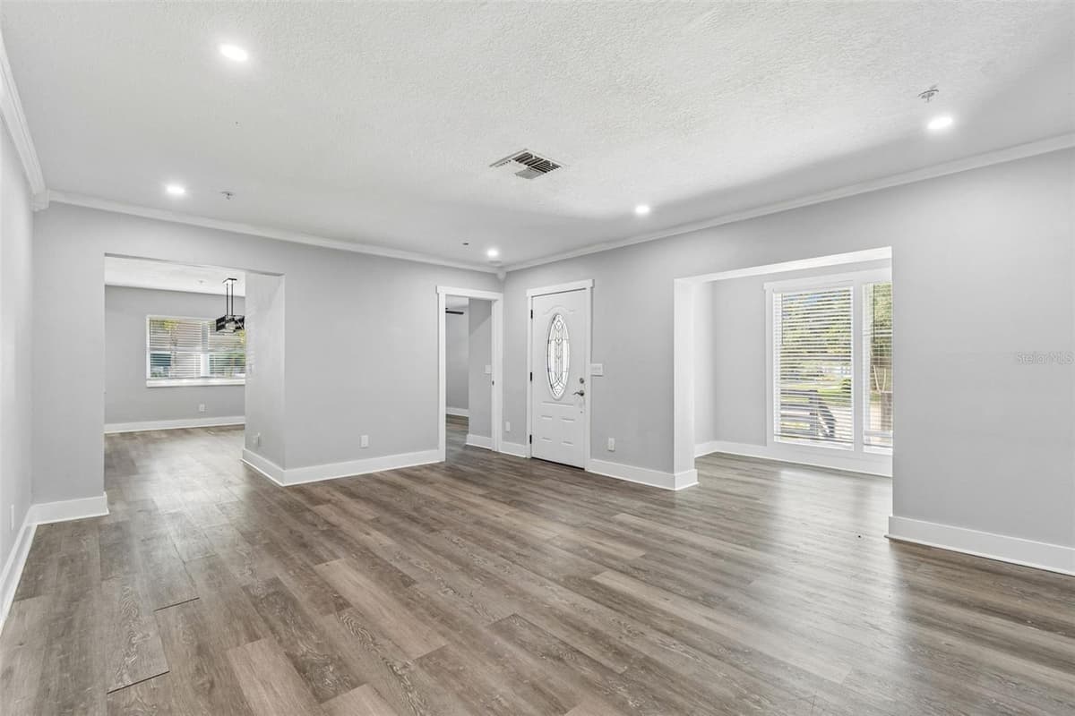 3901 PLATT STREET — photo 7 of 38
