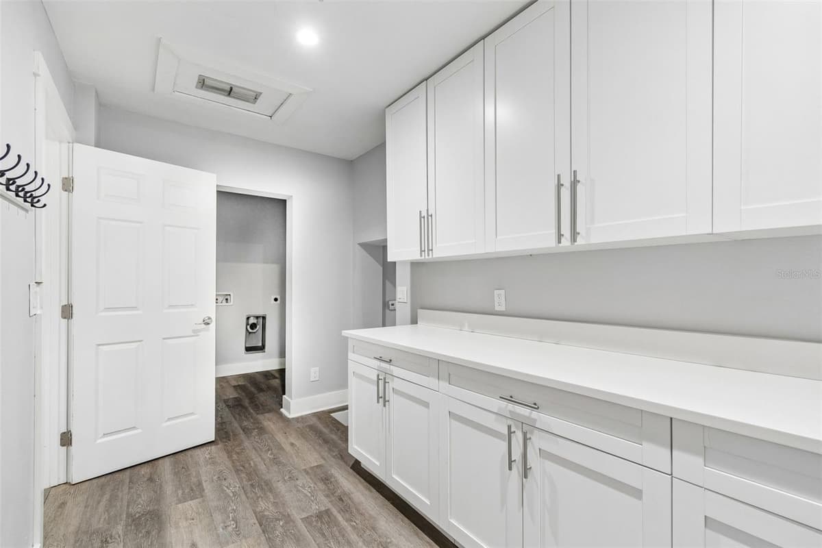 3901 PLATT STREET — photo 10 of 38
