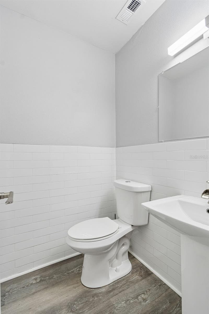 3901 PLATT STREET — photo 13 of 38