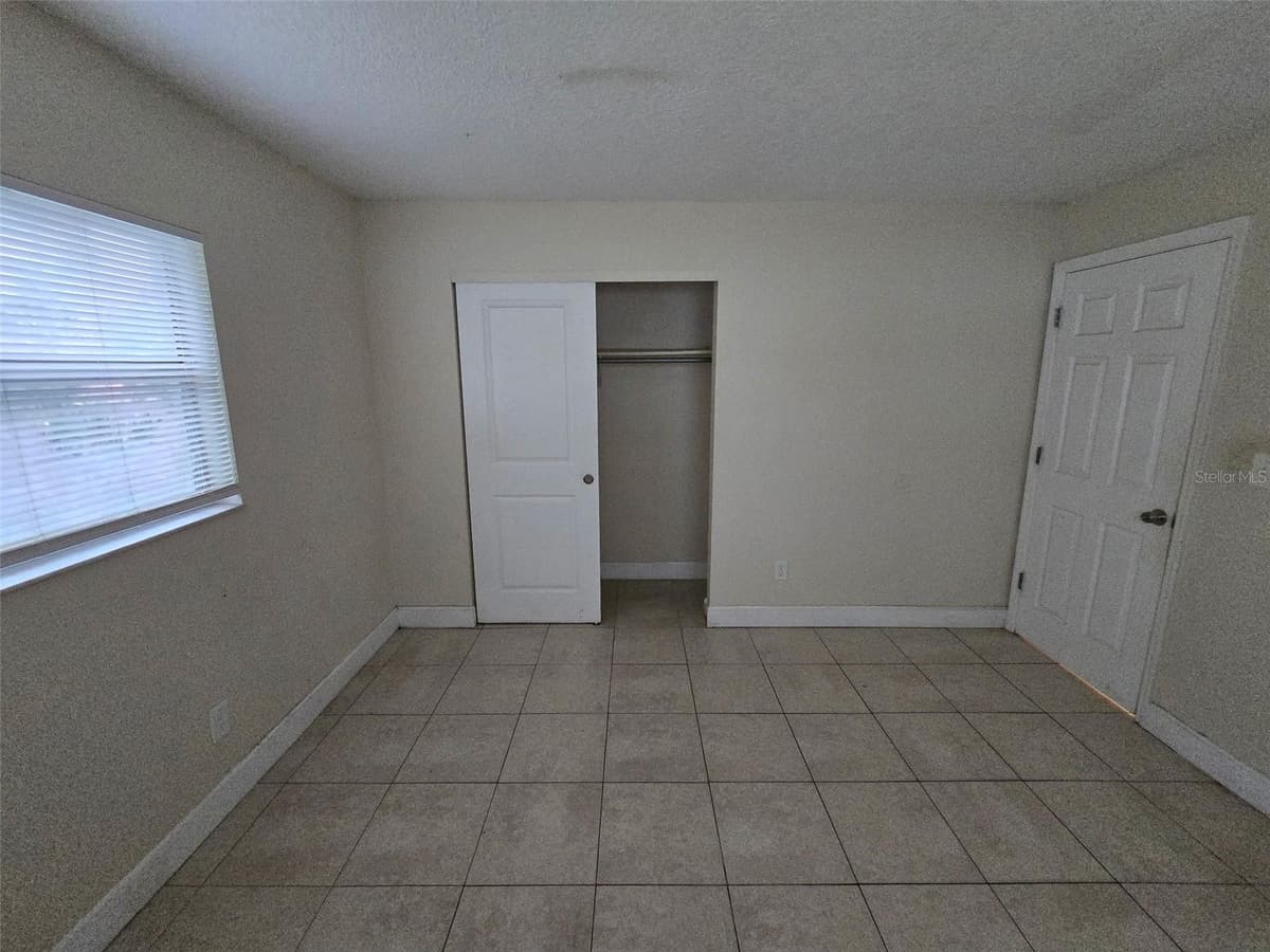 4542 21ST AVENUE — photo 15 of 24