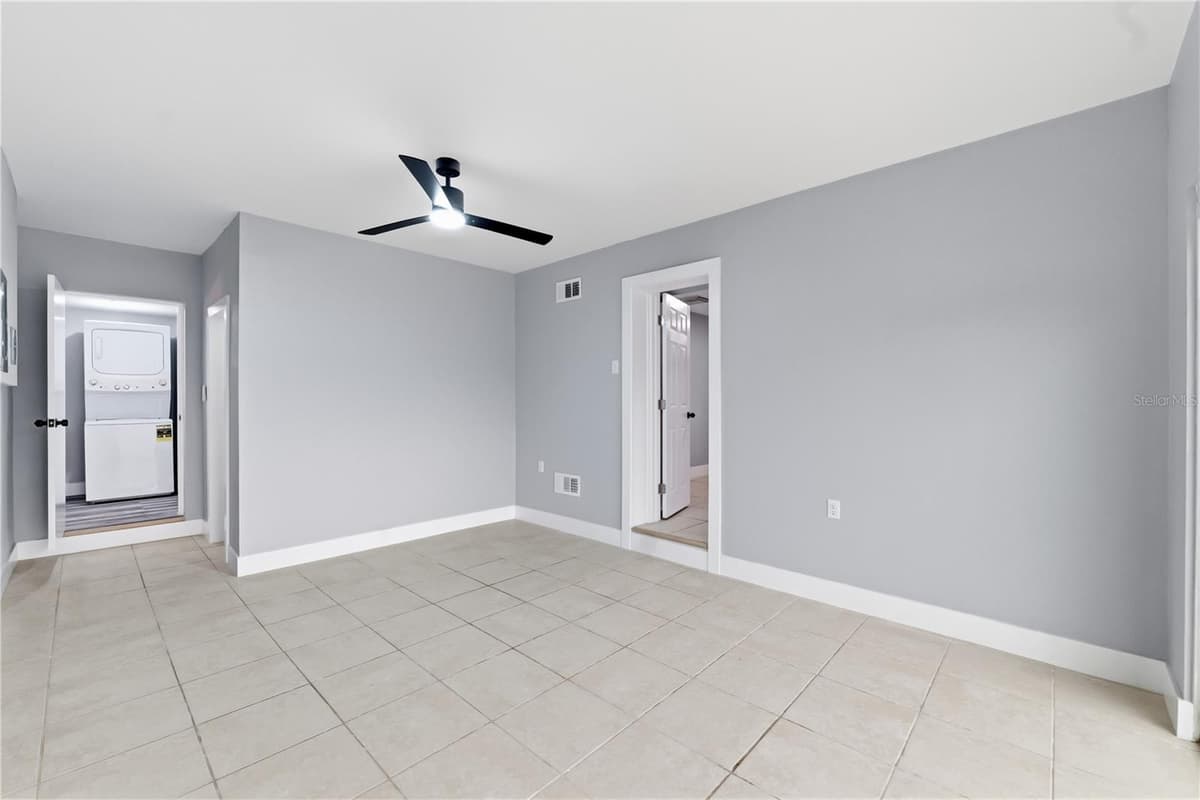 2607 CREST AVENUE — photo 20 of 48