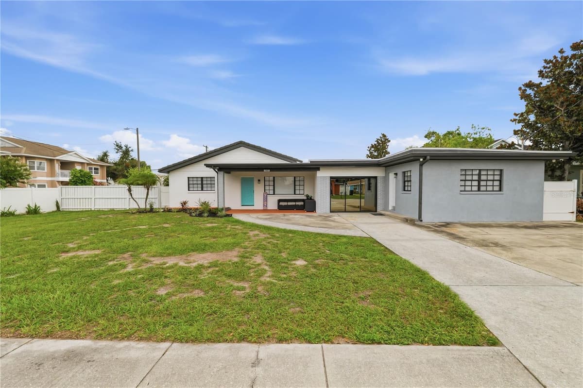 2607 CREST AVENUE — photo 43 of 48
