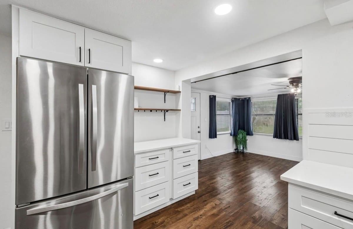 4531 KENNEDY DRIVE — photo 8 of 59