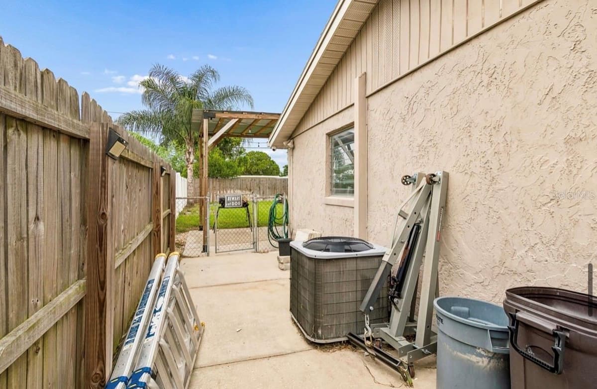 4531 KENNEDY DRIVE — photo 32 of 59