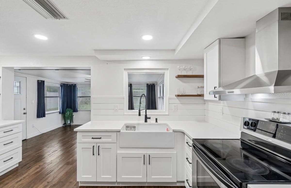 4531 KENNEDY DRIVE — photo 3 of 59