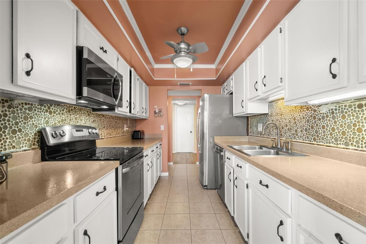 80 ROGERS STREET — photo 18 of 44