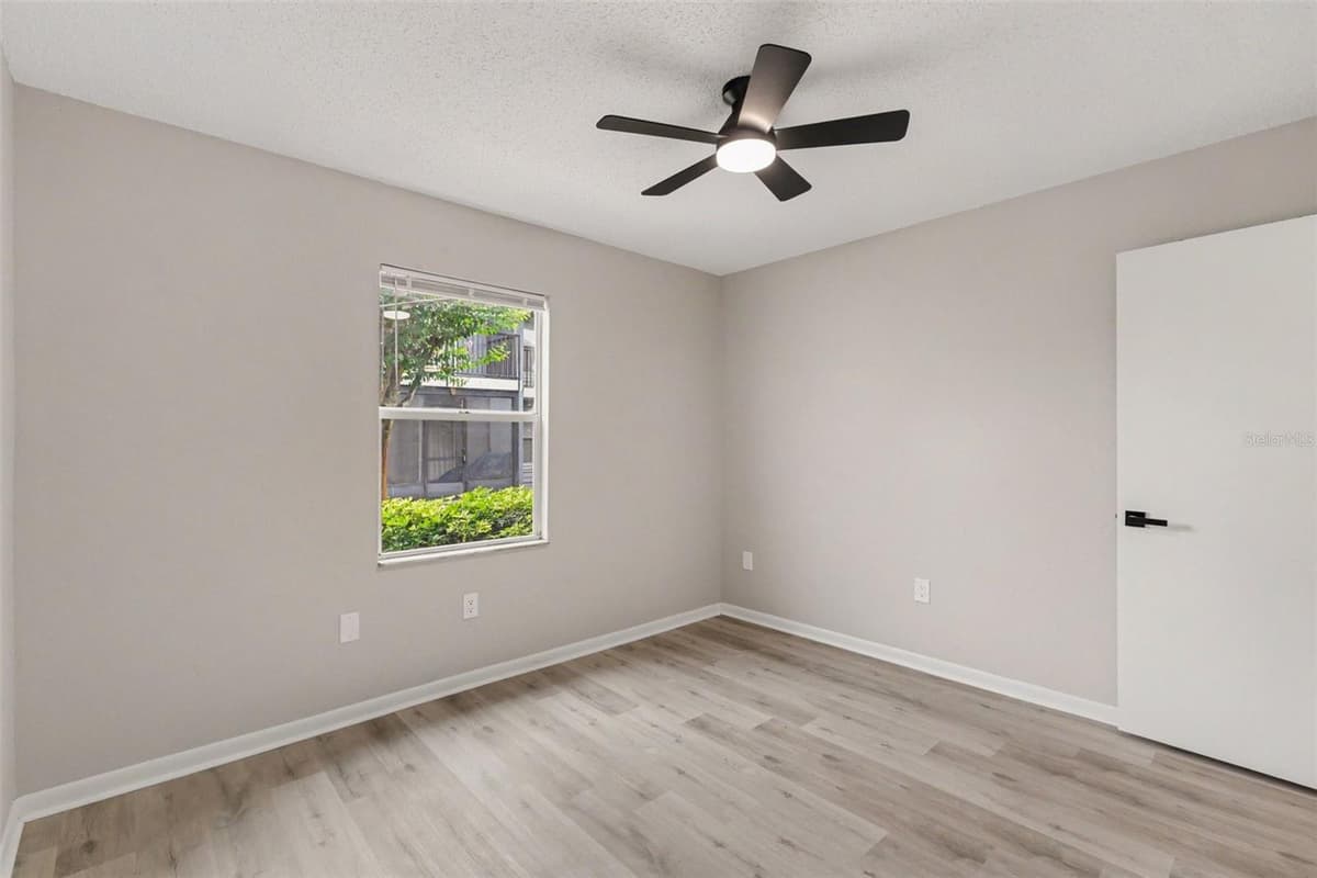 3711 W IOWA AVE — photo 14 of 24