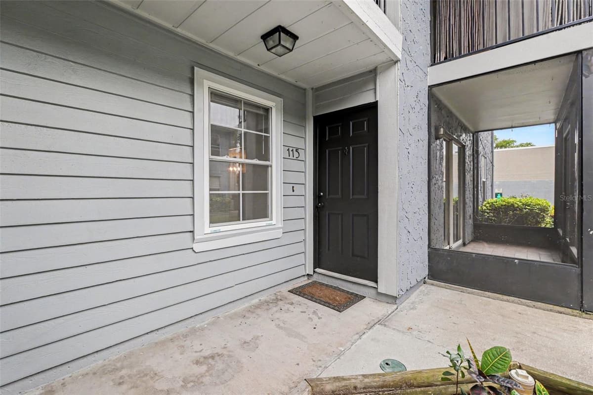 3711 W IOWA AVE — photo 3 of 24