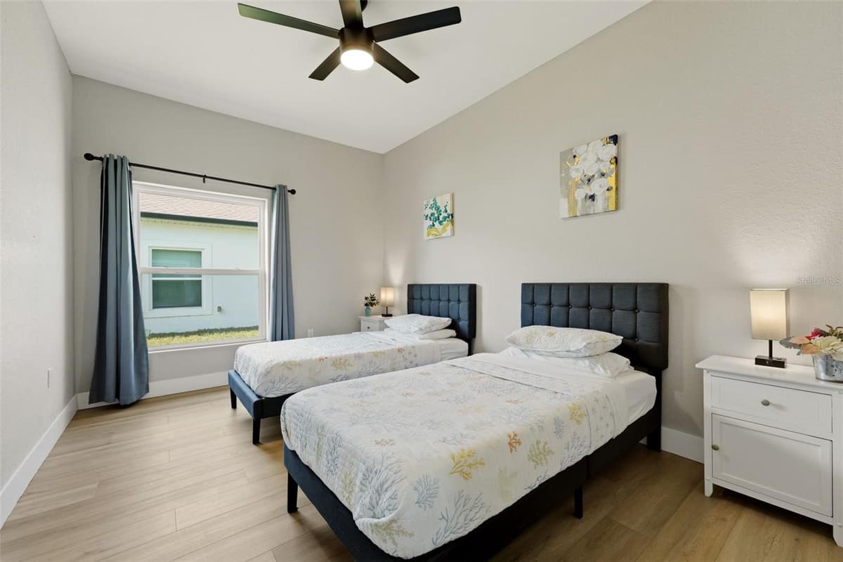 9409 AGATE STREET — photo 15 of 27