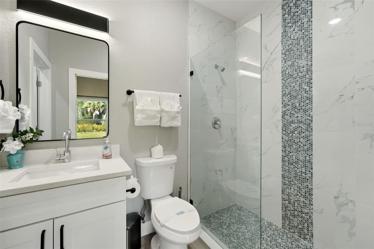 9409 AGATE STREET — photo 4 of 27