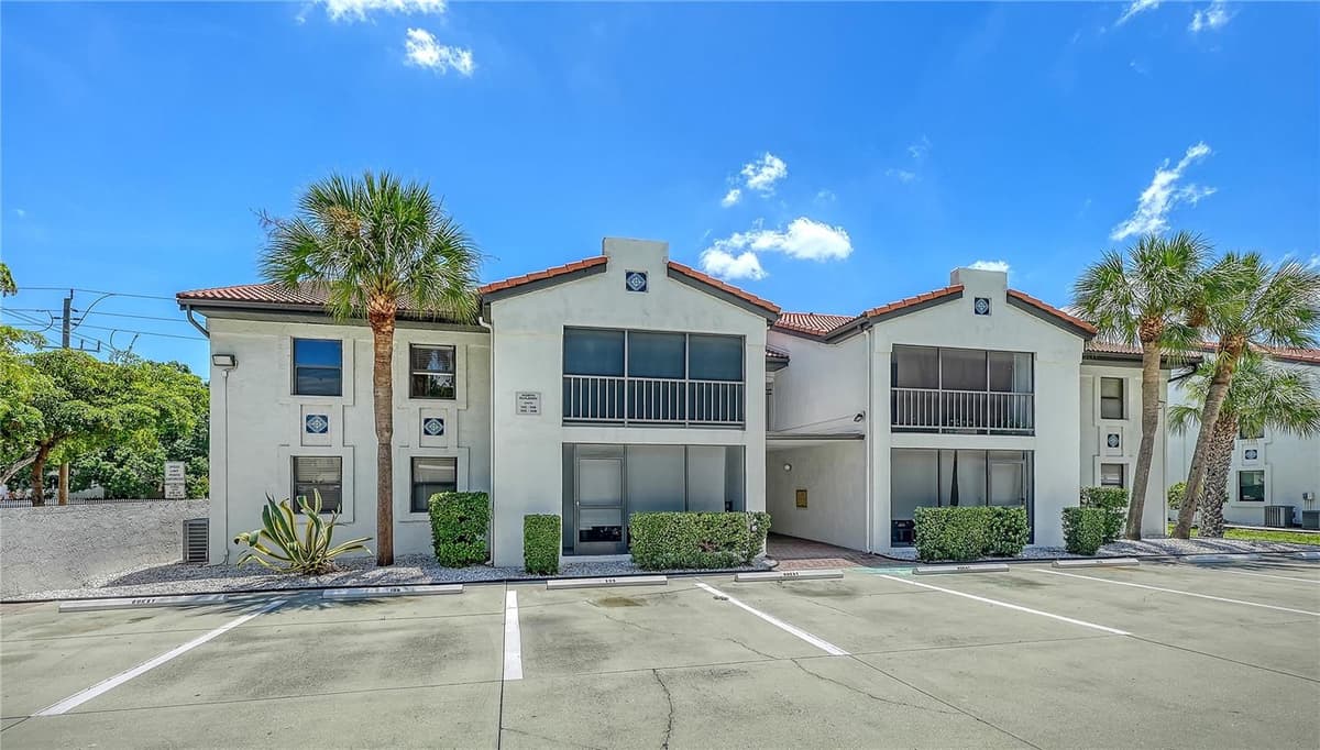 631 ORANGE AVENUE — photo 4 of 45