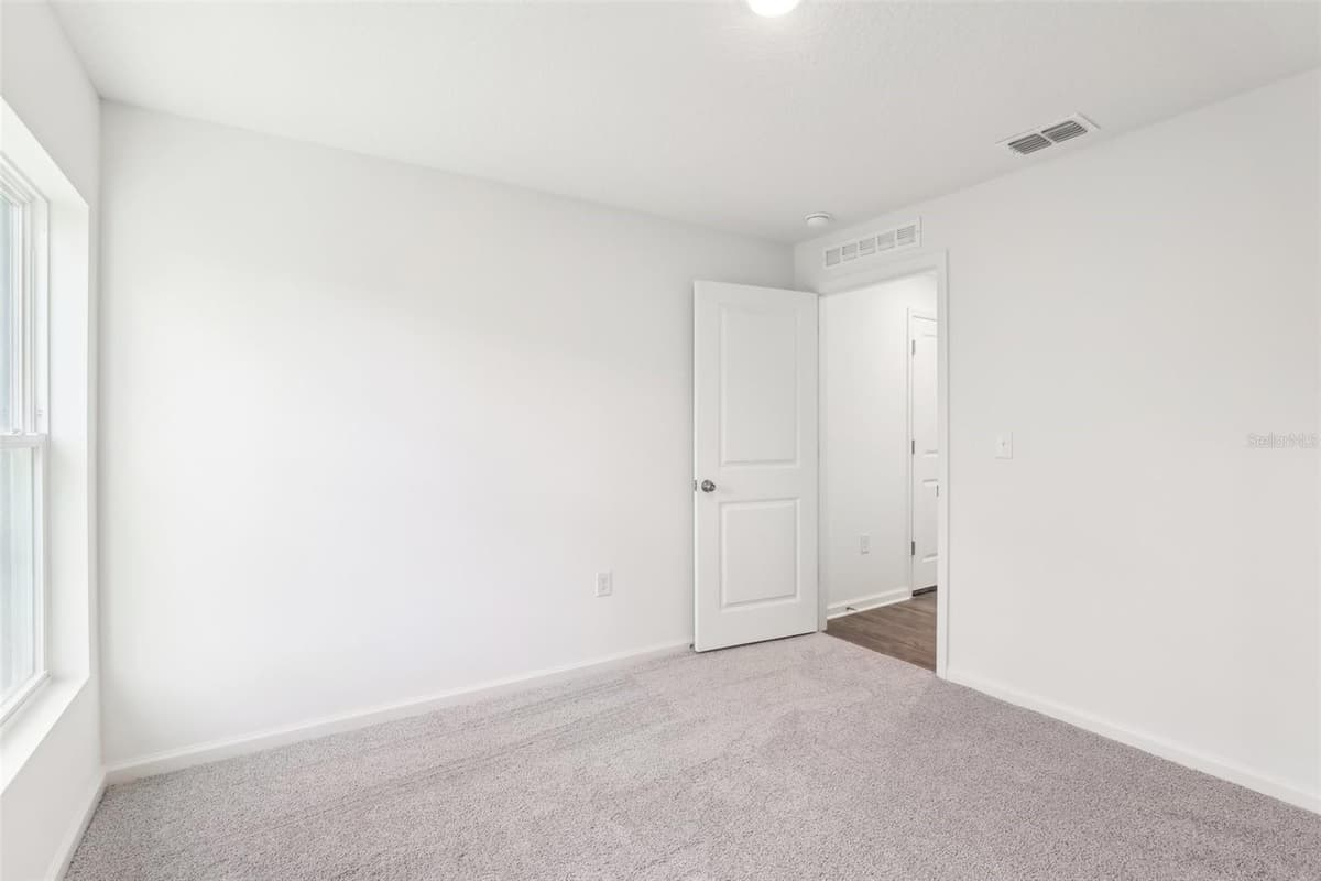 7100 PLUMOSA LANE — photo 16 of 33