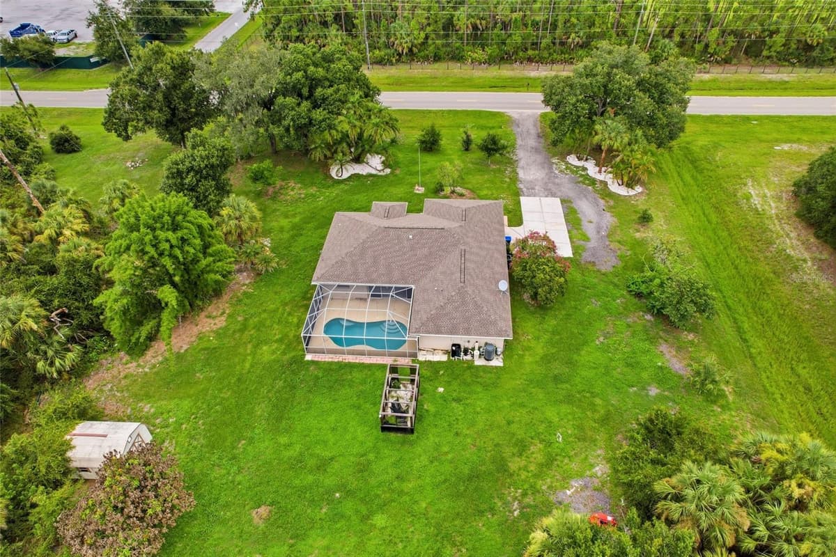 2209 TROPICAIRE BOULEVARD — photo 50 of 69