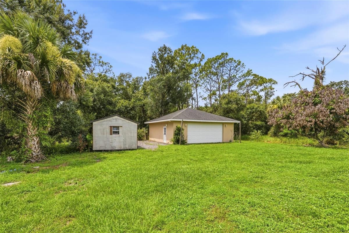 2209 TROPICAIRE BOULEVARD — photo 44 of 69