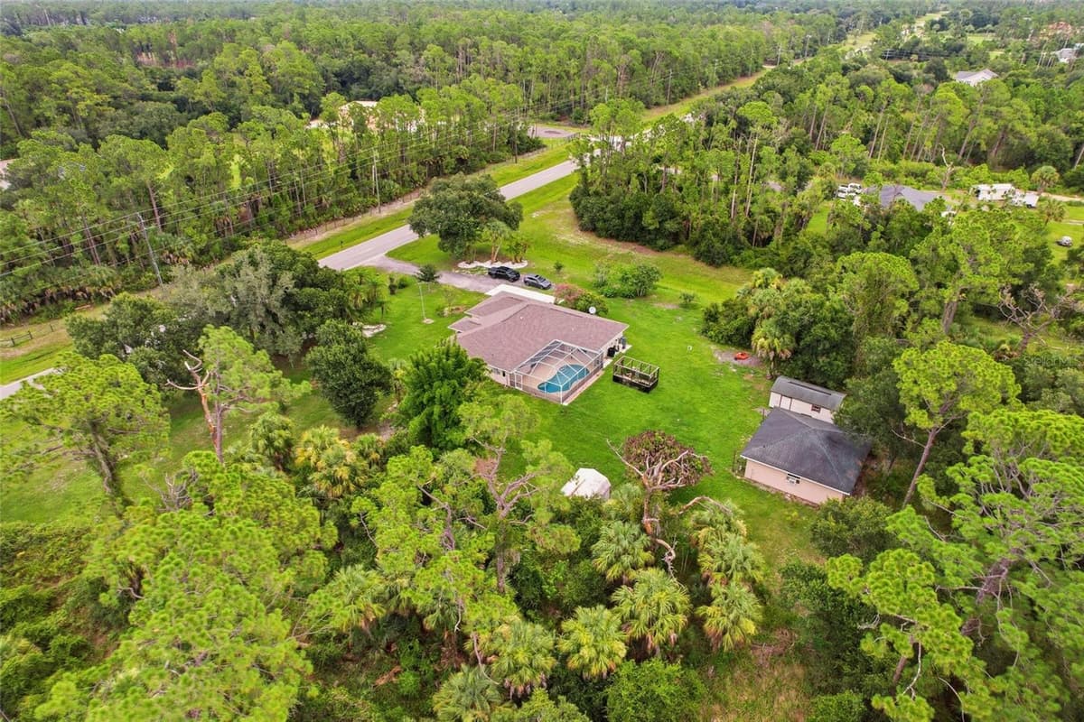2209 TROPICAIRE BOULEVARD — photo 48 of 69