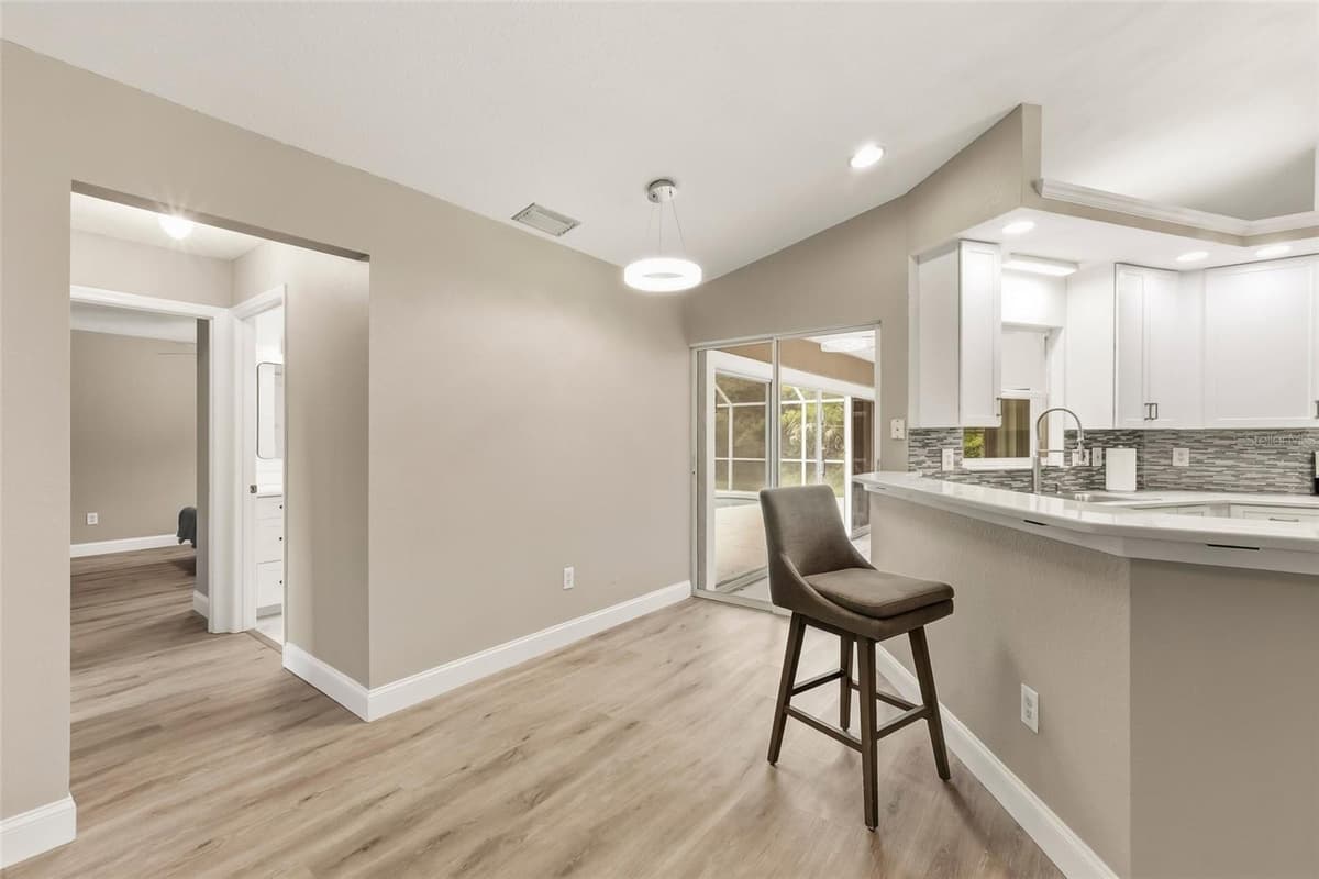 2209 TROPICAIRE BOULEVARD — photo 24 of 69