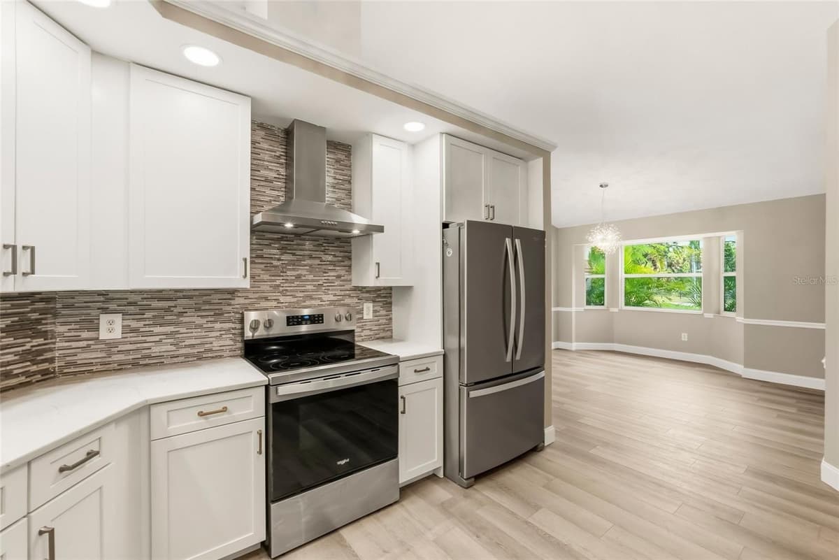 2209 TROPICAIRE BOULEVARD — photo 19 of 69