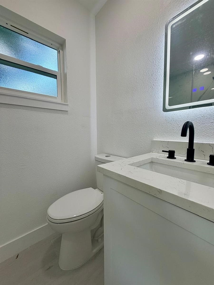 3117 LEROY STREET — photo 34 of 48