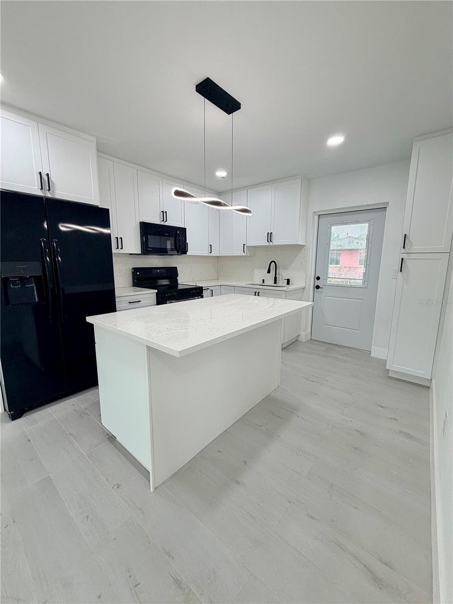 3117 LEROY STREET — photo 25 of 48
