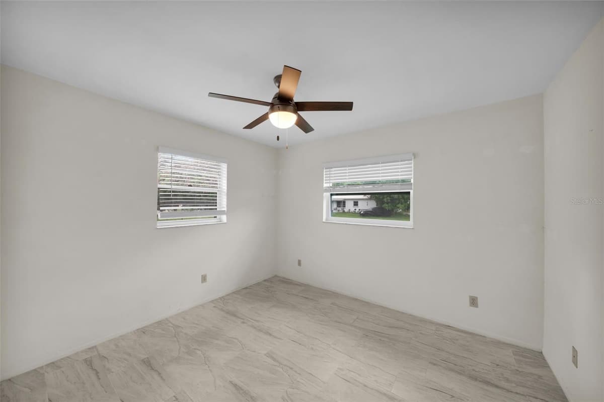 38 ABACO STREET — photo 11 of 24