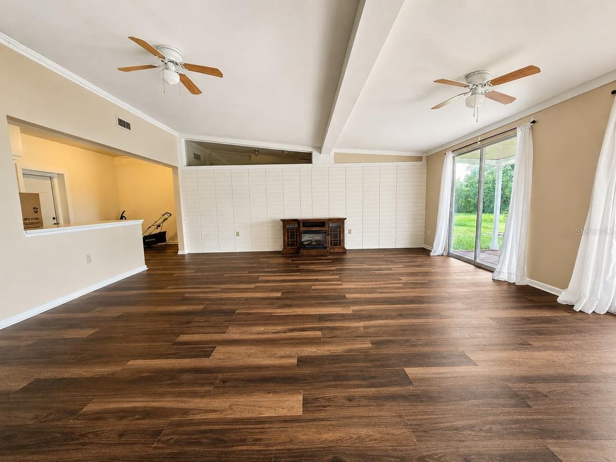838 BLACKWOOD DRIVE — photo 10 of 24