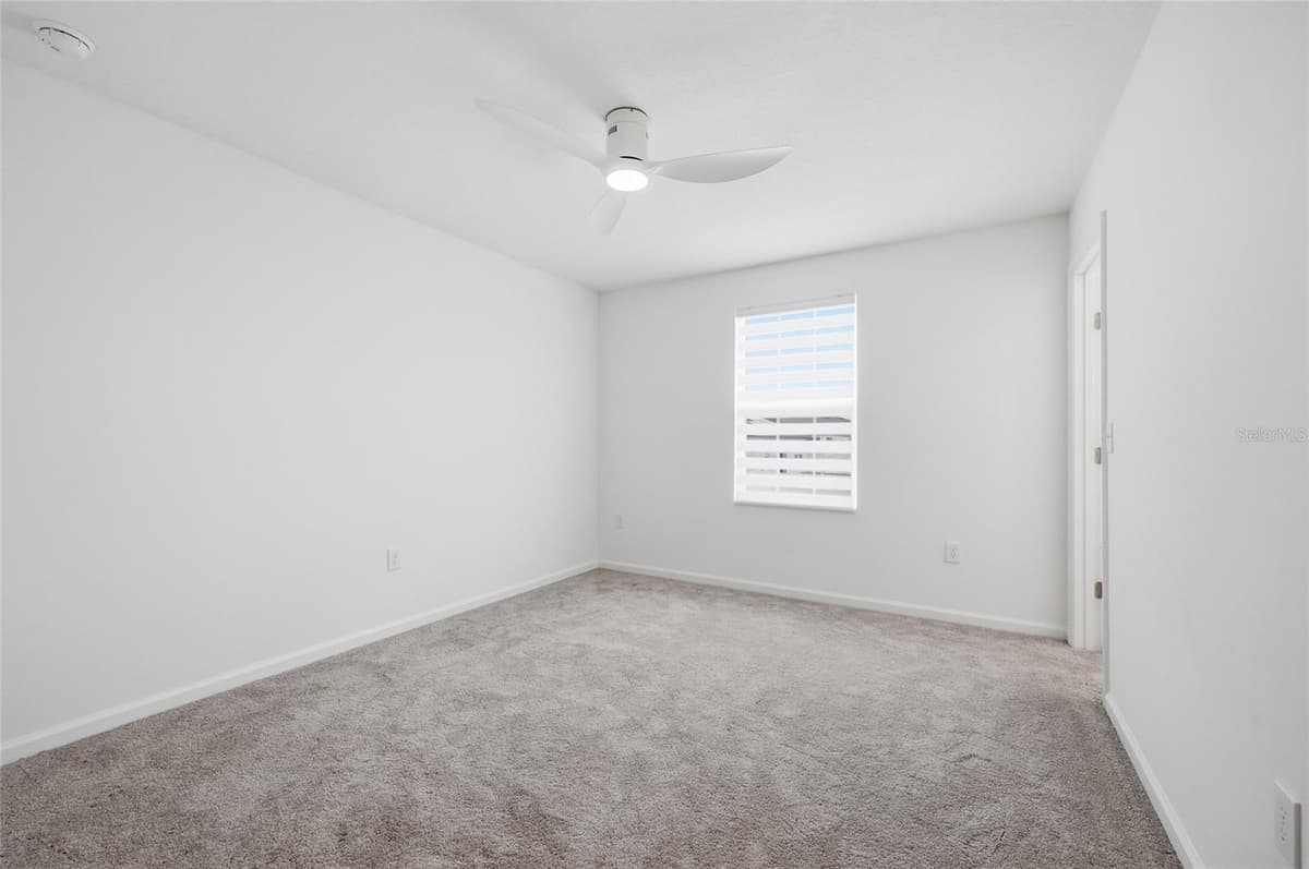 2504 PEONY PL — photo 30 of 40
