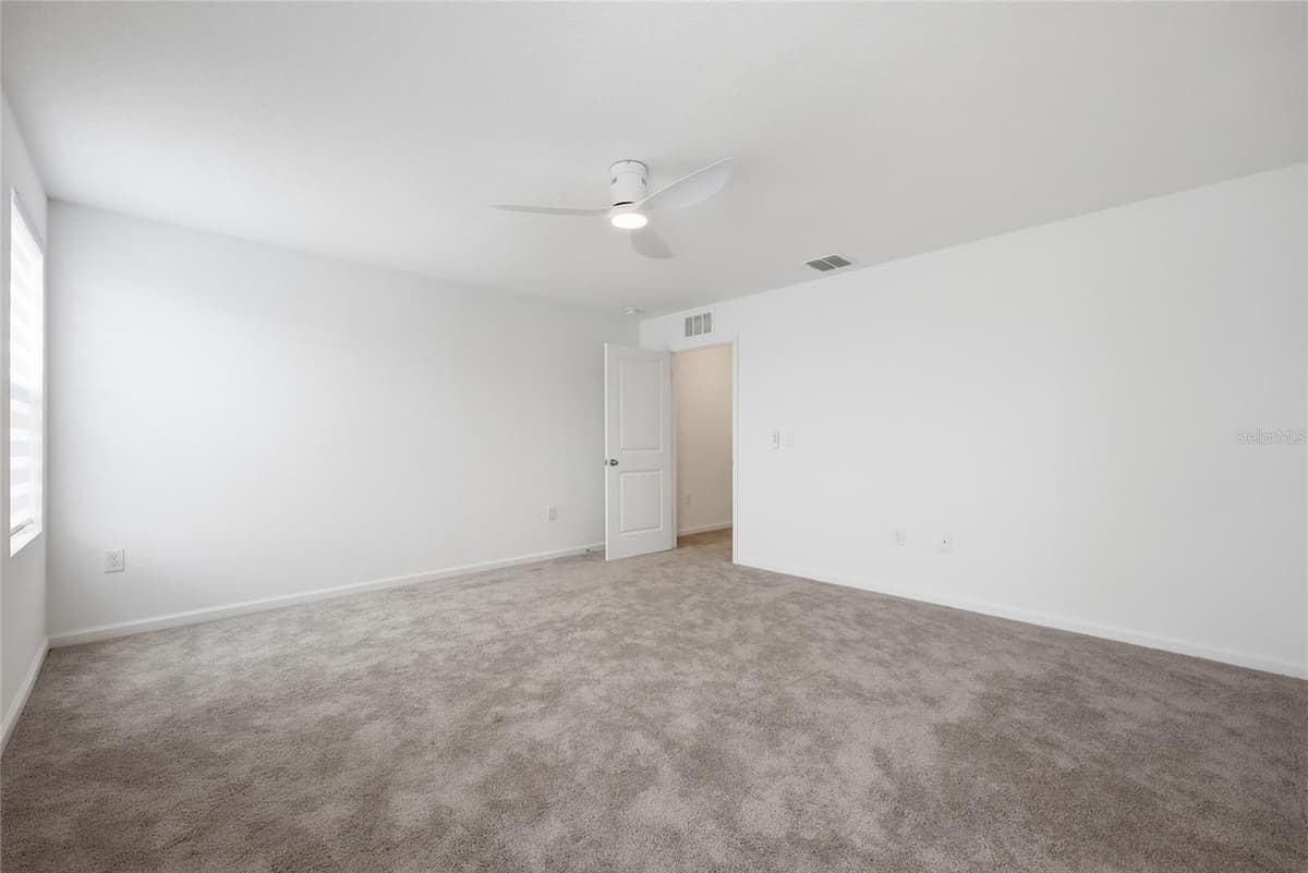 2504 PEONY PL — photo 32 of 40
