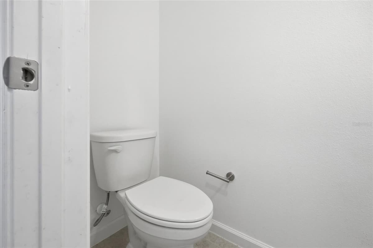 2504 PEONY PL — photo 13 of 40