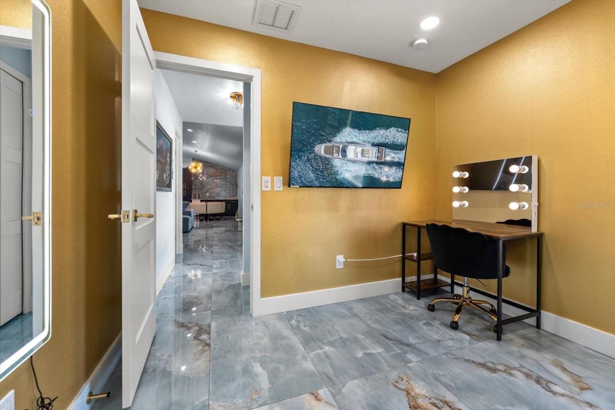 2050 BAY DRIVE — photo 18 of 61