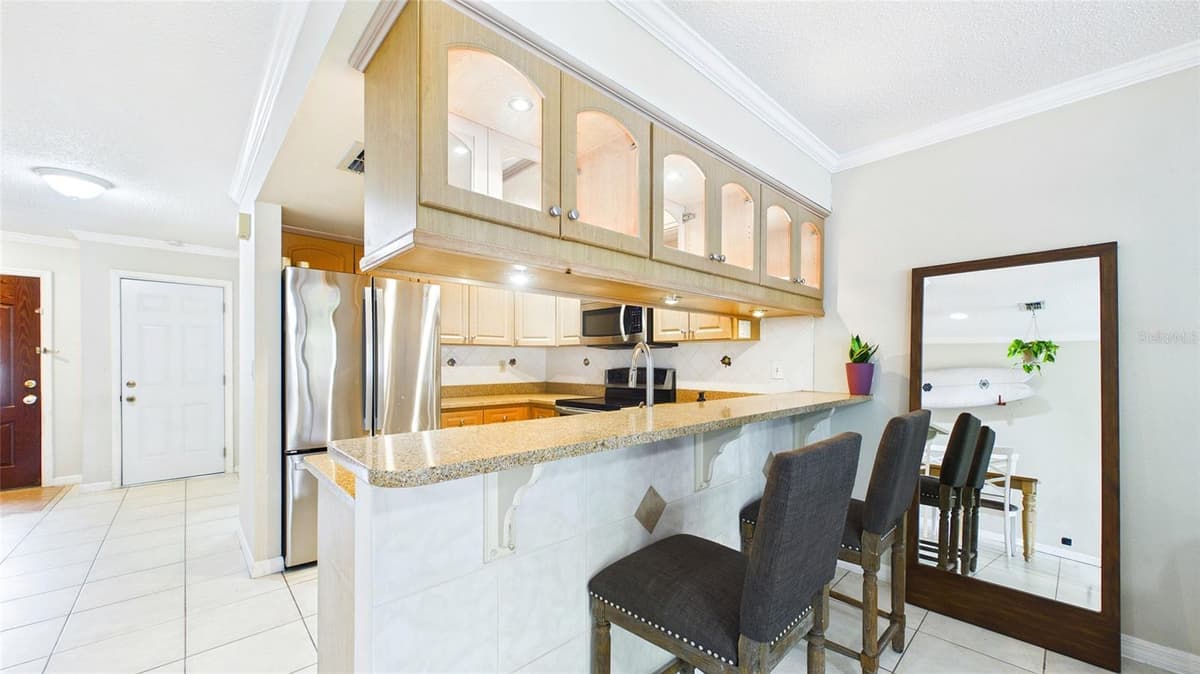 2122 TARPON LANDINGS DRIVE — photo 11 of 47