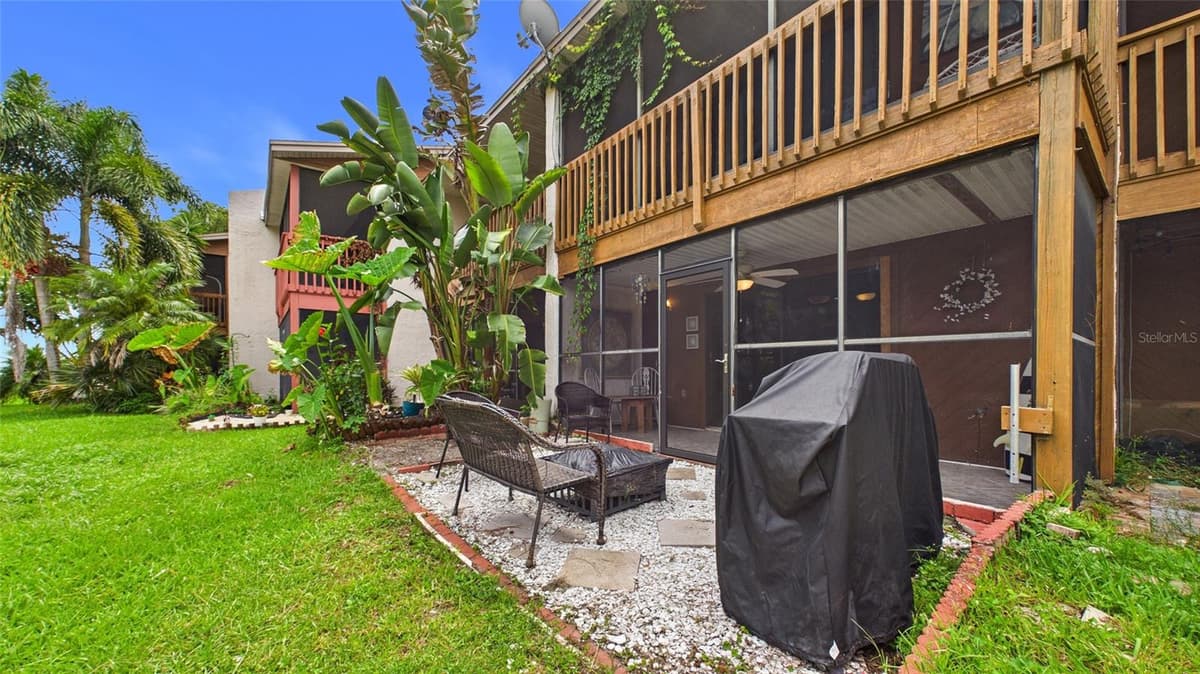 2122 TARPON LANDINGS DRIVE — photo 34 of 47