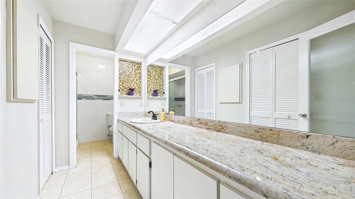 2122 TARPON LANDINGS DRIVE — photo 24 of 47
