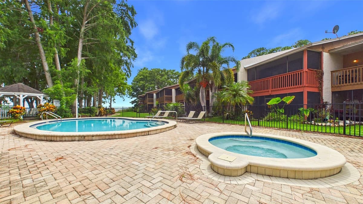 2122 TARPON LANDINGS DRIVE — photo 38 of 47