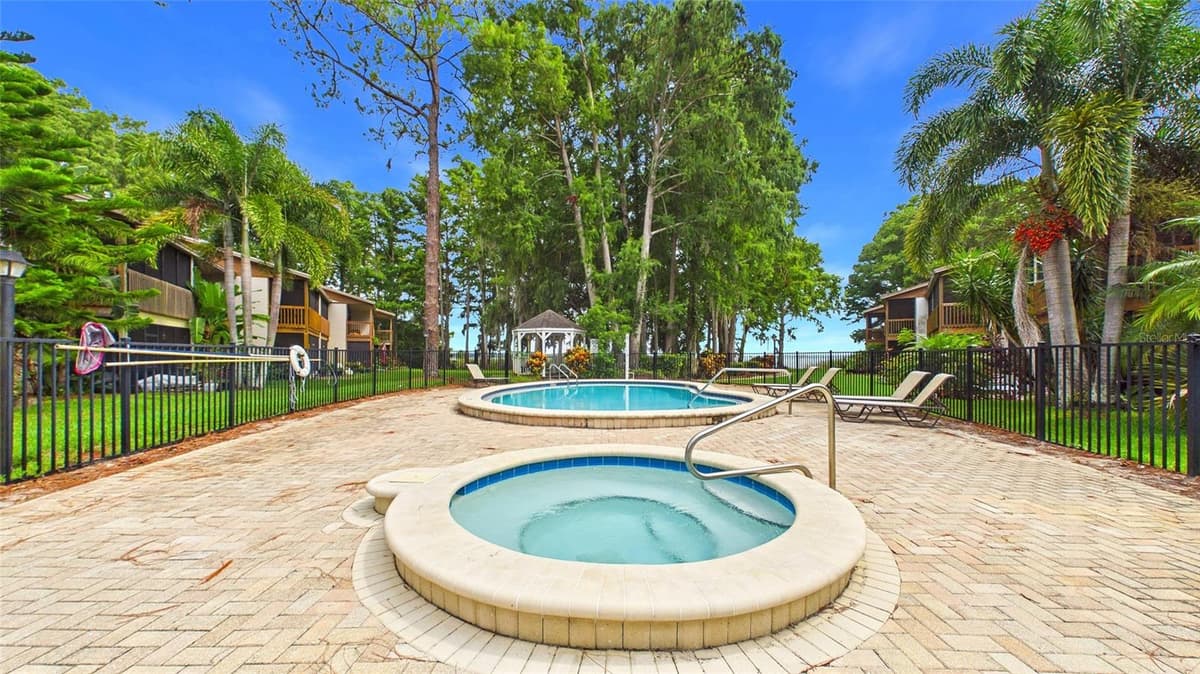 2122 TARPON LANDINGS DRIVE — photo 42 of 47