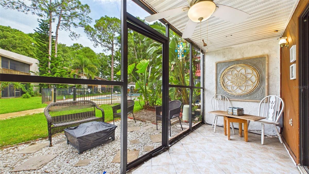 2122 TARPON LANDINGS DRIVE — photo 12 of 47