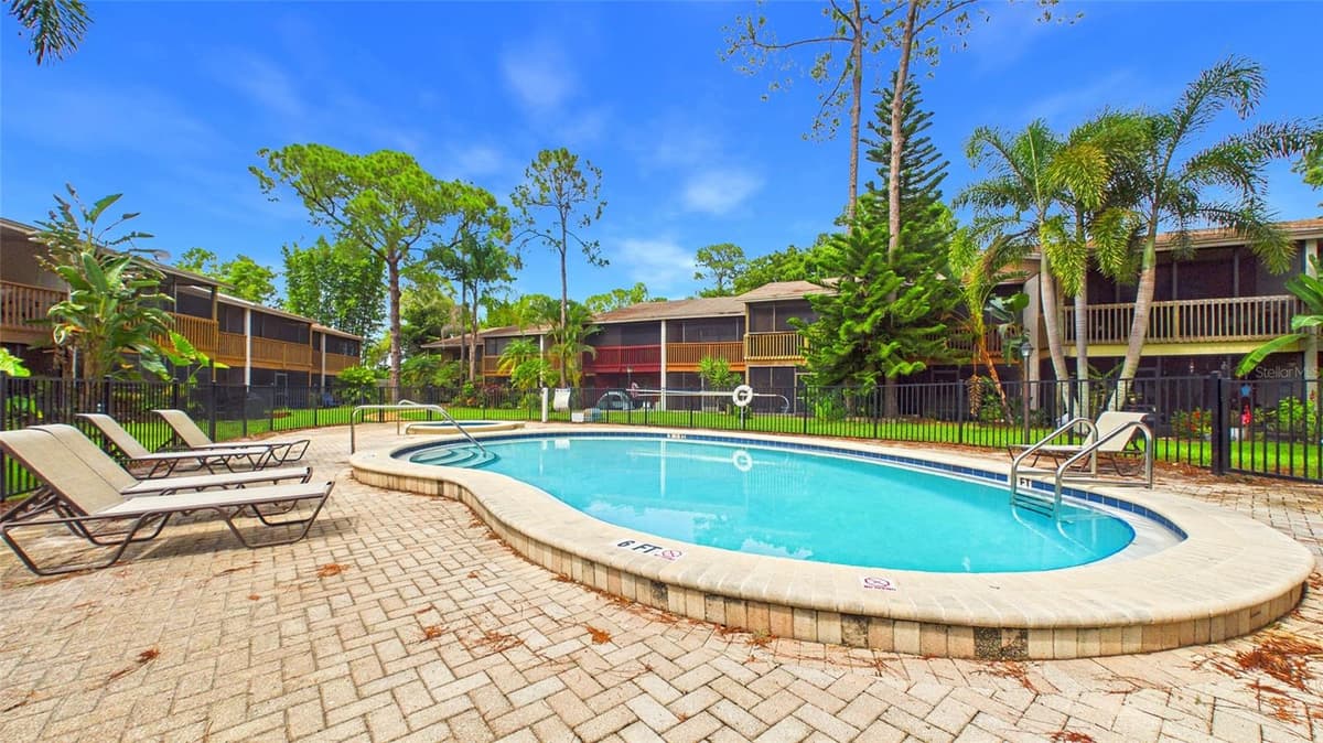 2122 TARPON LANDINGS DRIVE — photo 39 of 47