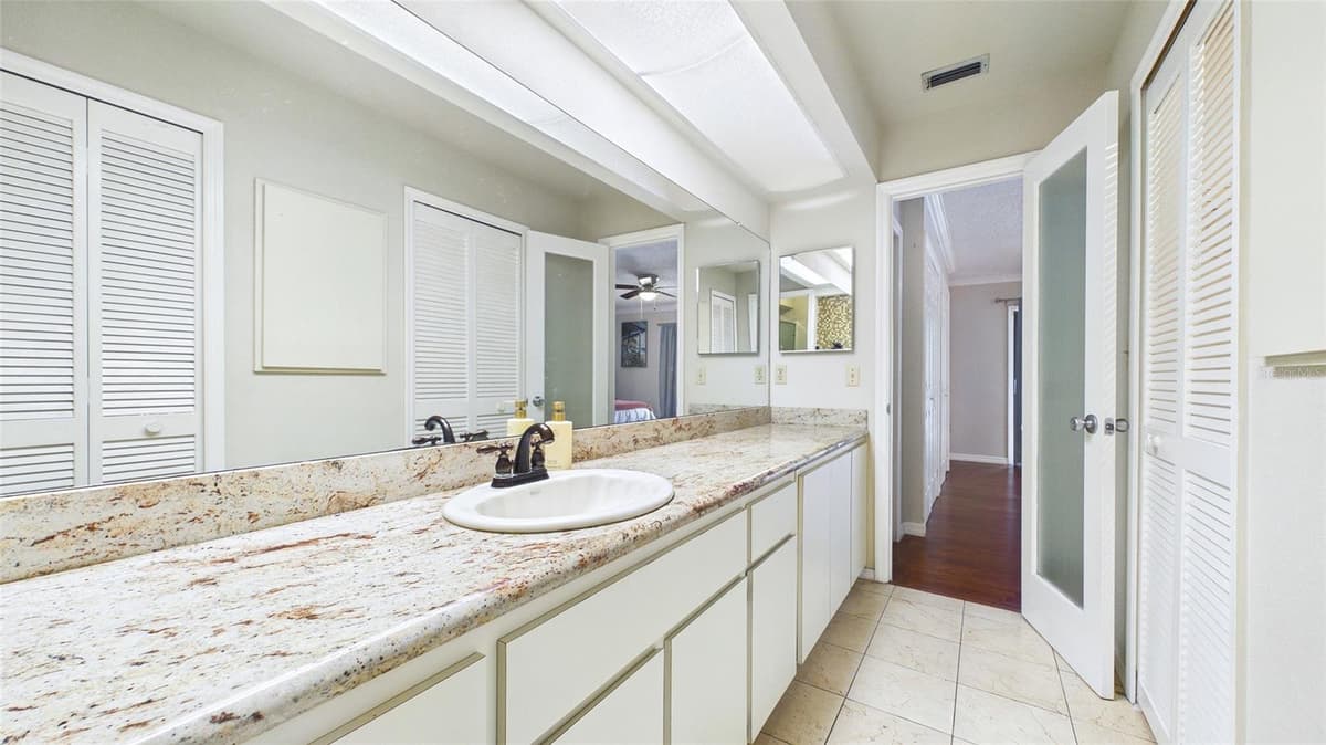 2122 TARPON LANDINGS DRIVE — photo 22 of 47