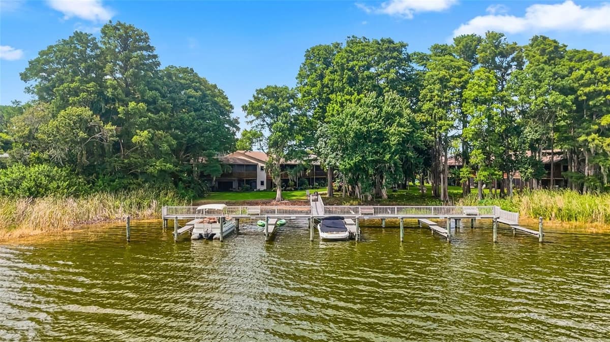 2122 TARPON LANDINGS DRIVE — photo 37 of 47