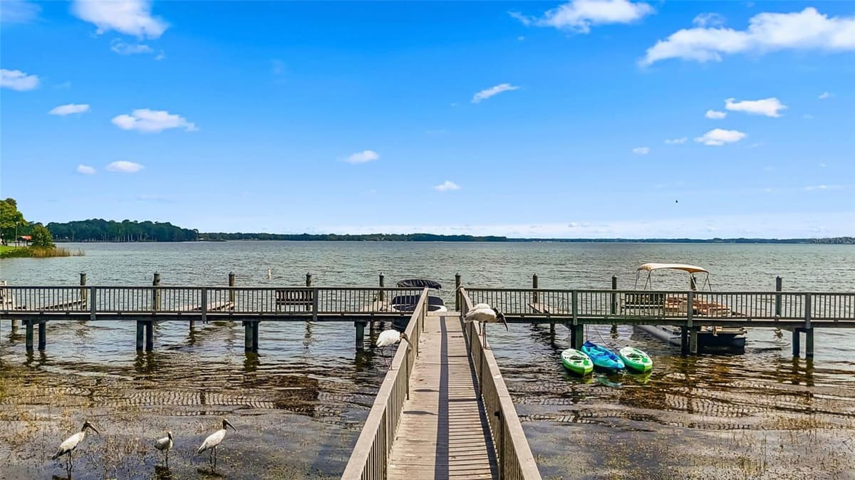 2122 TARPON LANDINGS DRIVE — photo 43 of 47
