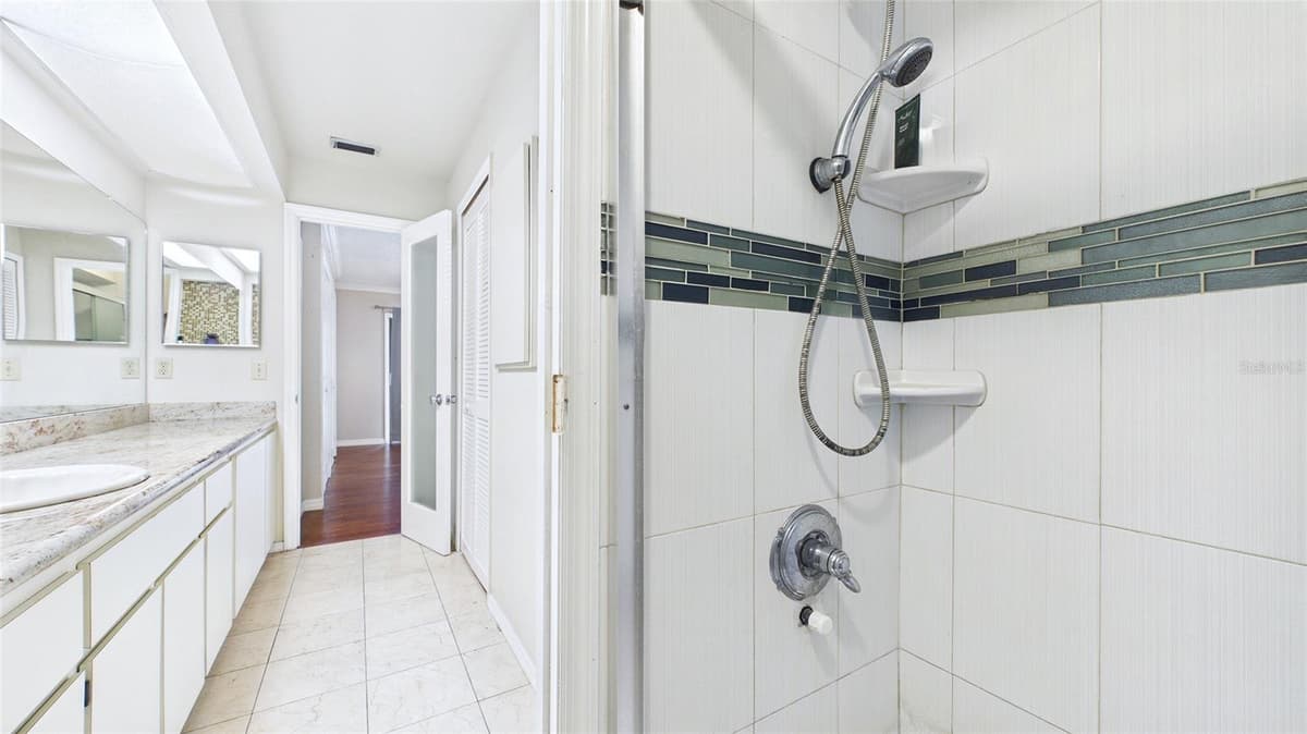 2122 TARPON LANDINGS DRIVE — photo 25 of 47