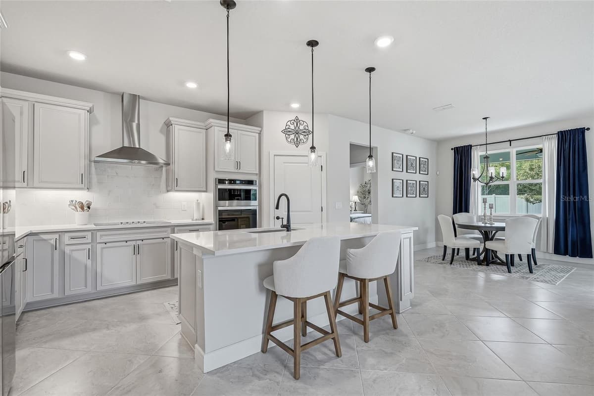 4678 DOVER BLUFF COURT — photo 16 of 48