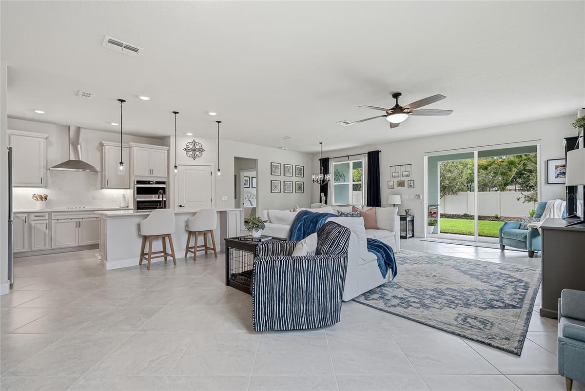 4678 DOVER BLUFF COURT — photo 11 of 48