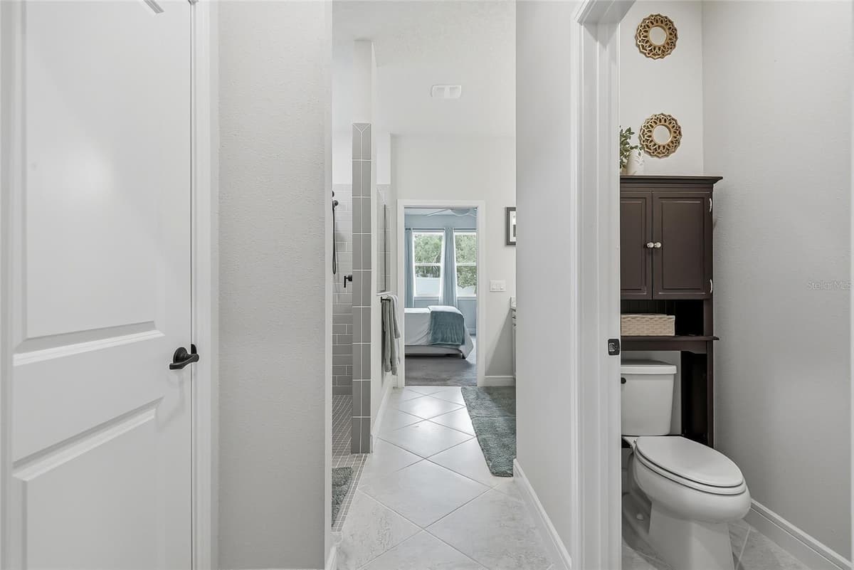 4678 DOVER BLUFF COURT — photo 31 of 48