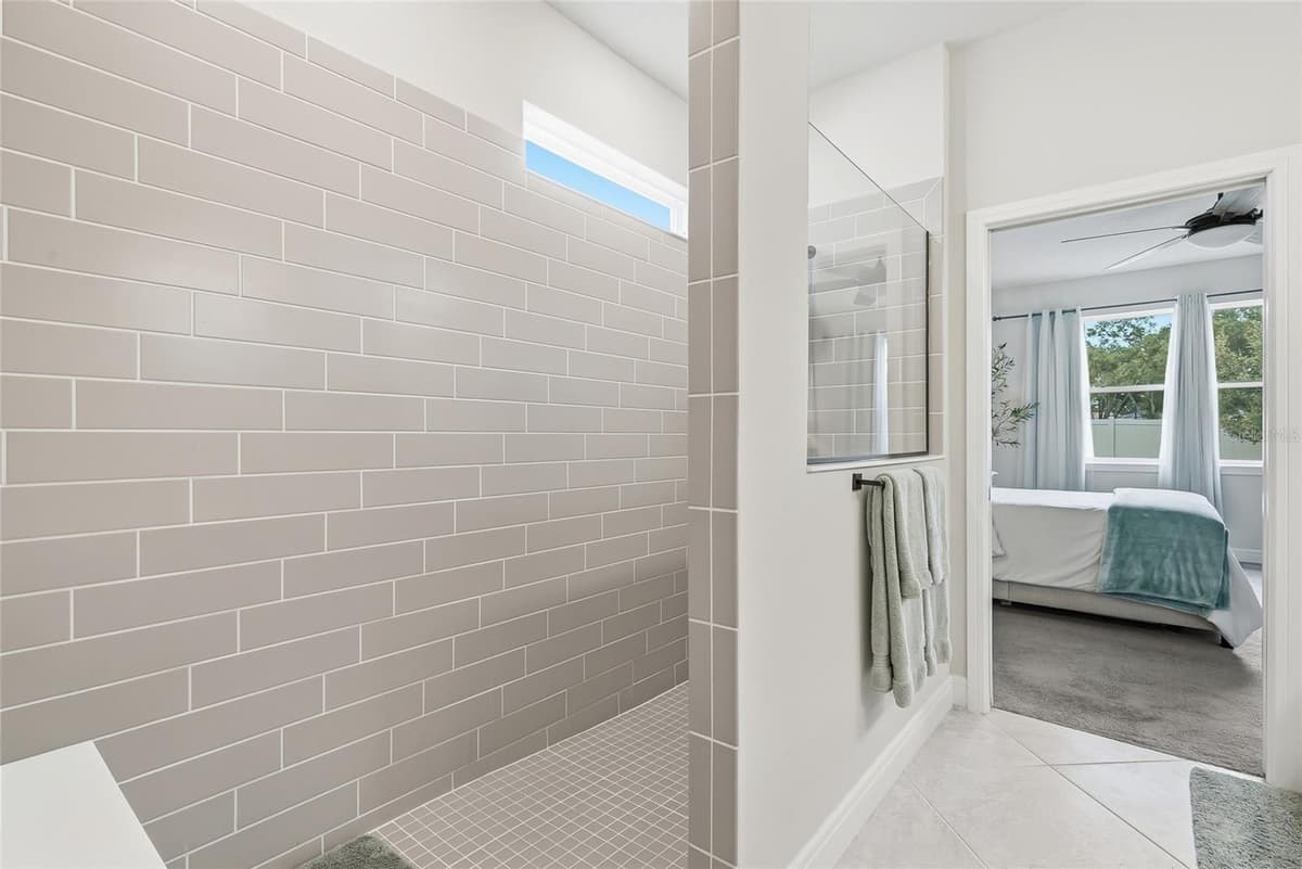 4678 DOVER BLUFF COURT — photo 30 of 48