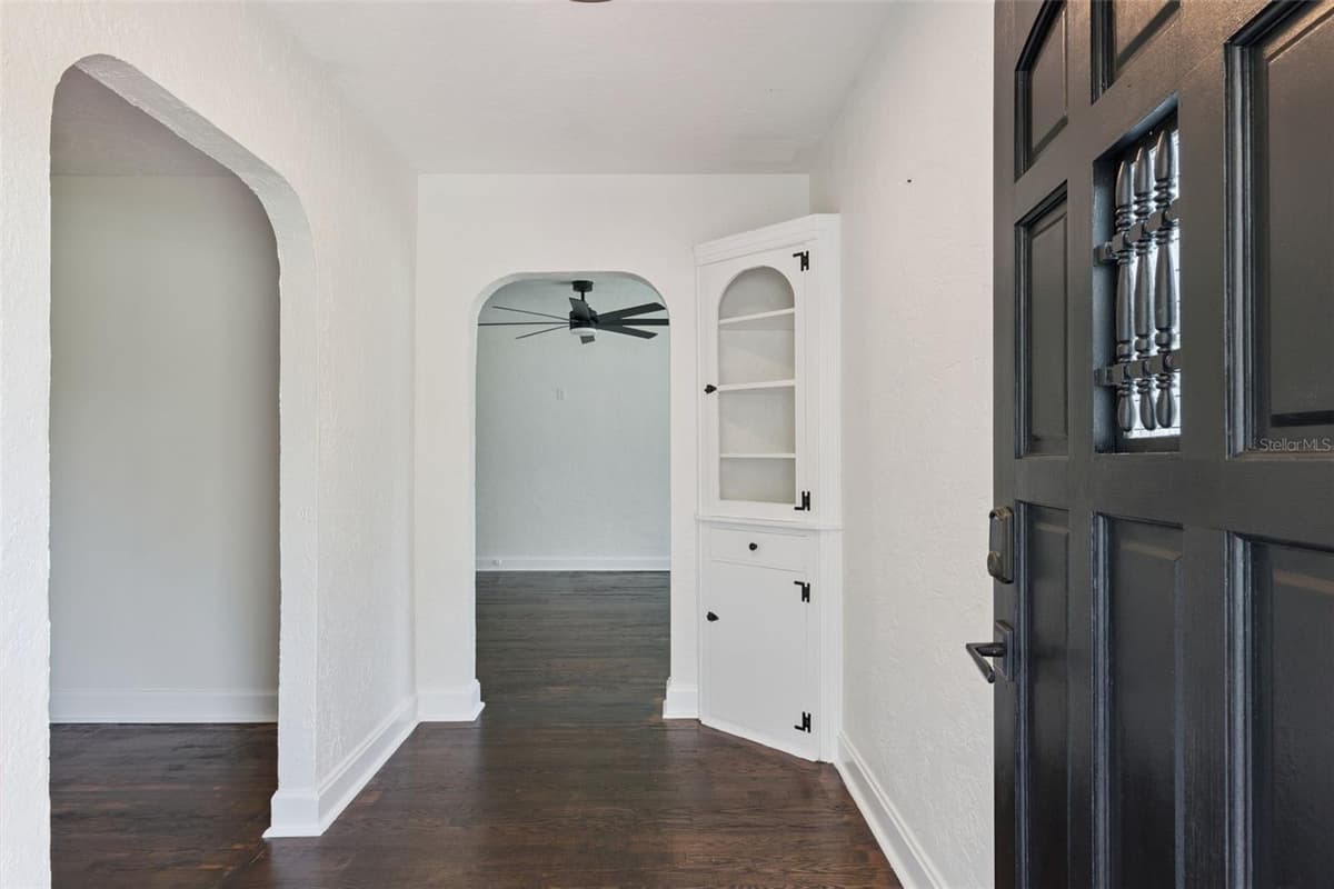 207 SUMMERLIN AVENUE — photo 3 of 36